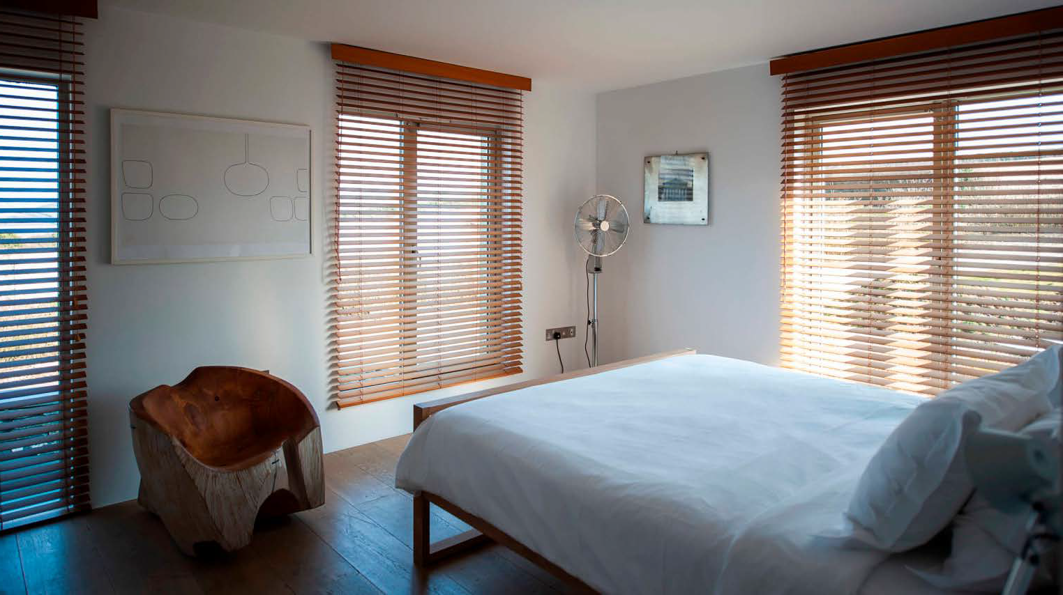 Новинки коллекции AMIGO: горизонтальные деревянные жалюзи